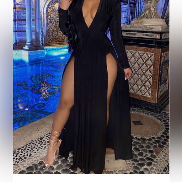 Fashion Nova Spree Dress in Burgandy SOLD OUT - Picture 2 of 4